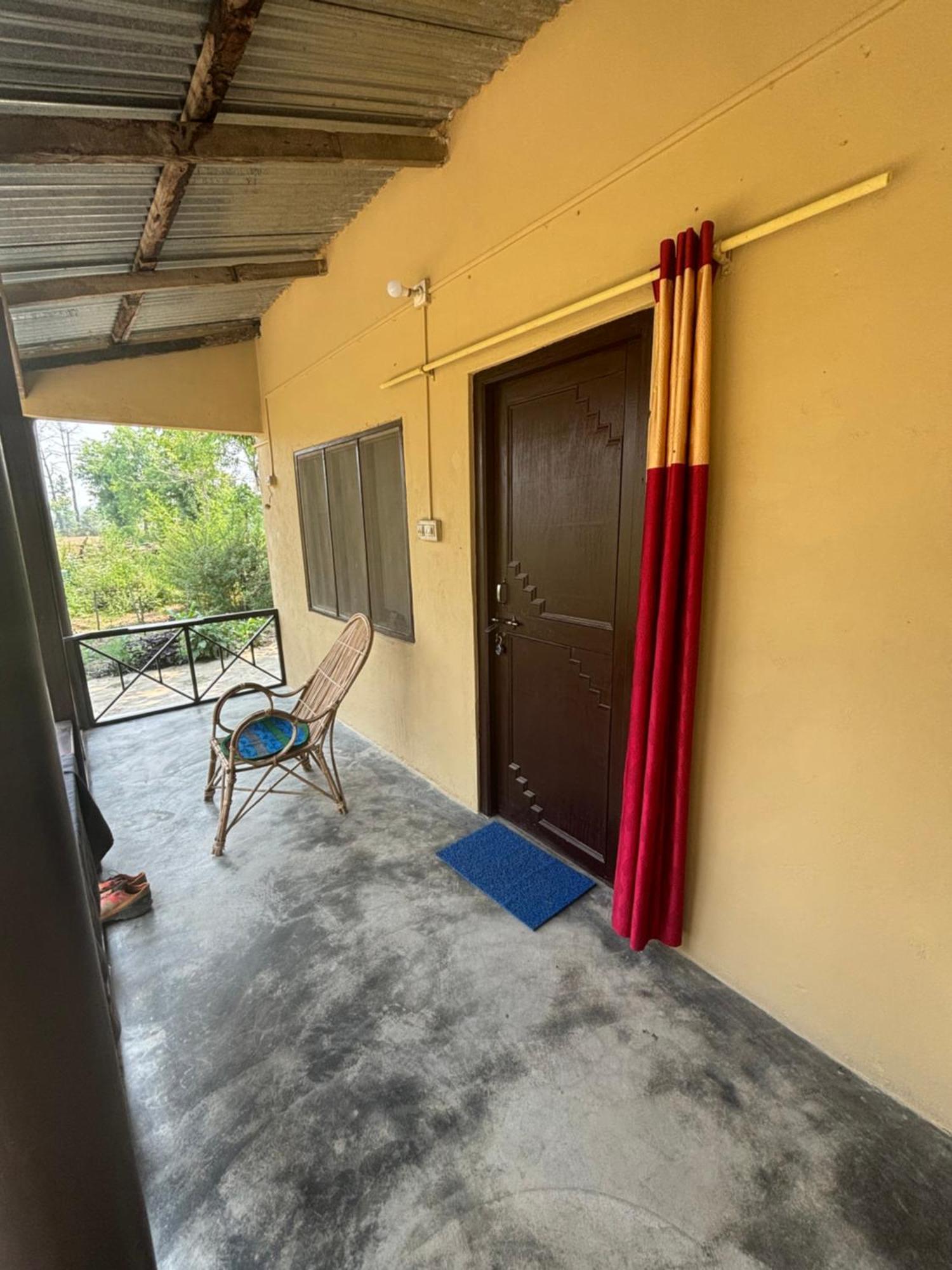 Nanu'S Bardiya Homestay Buitenkant foto