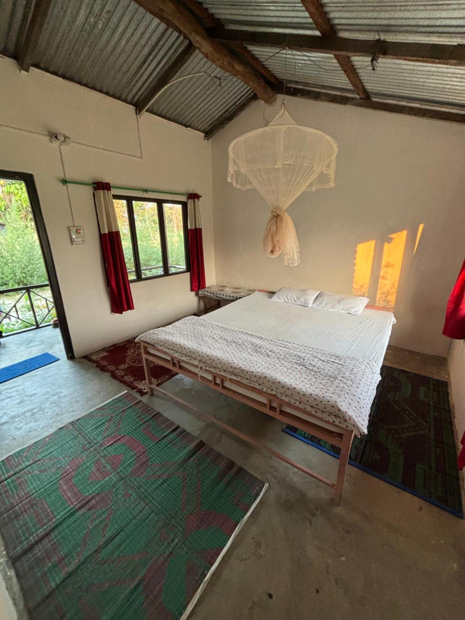 Nanu'S Bardiya Homestay Buitenkant foto